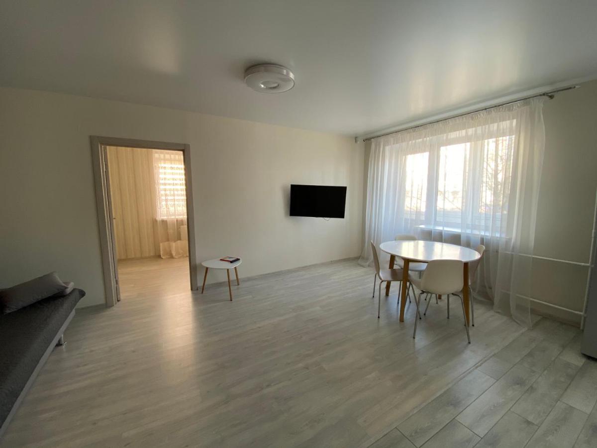 Cosy flat in the city centre Chernigov Exterior foto