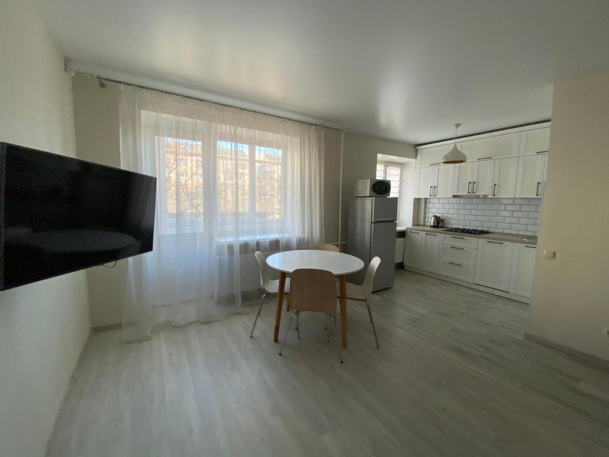 Cosy flat in the city centre Chernigov Exterior foto